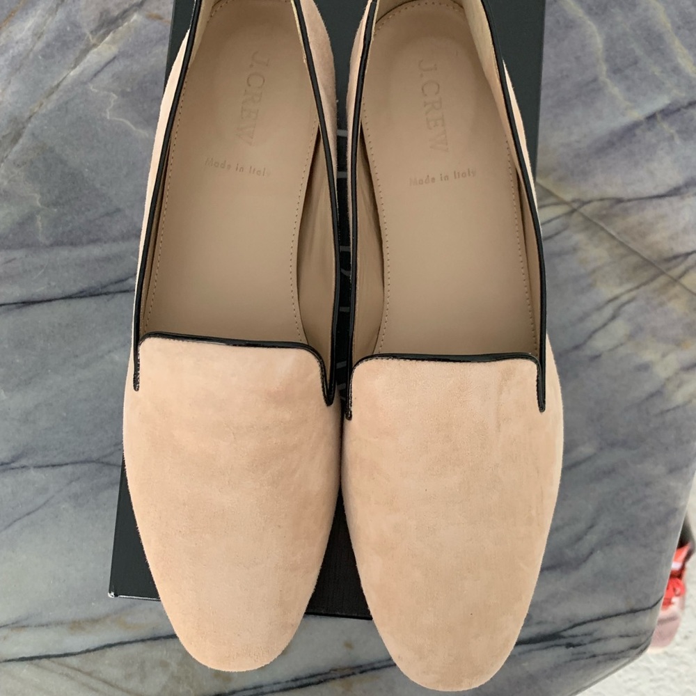 Never worn J Crew Darby Loafer sz 9.5 stone color suede